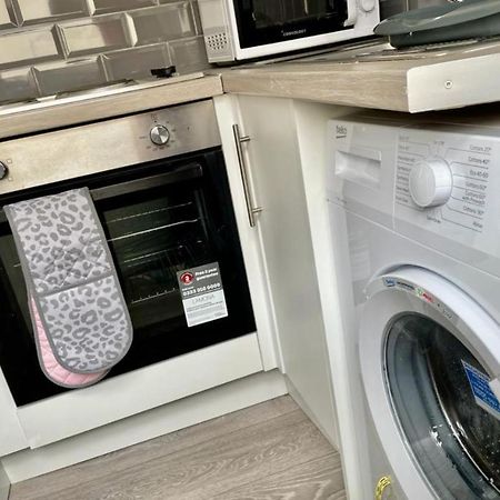 Cardiff City Centre Apartment- Penarth Road 외부 사진